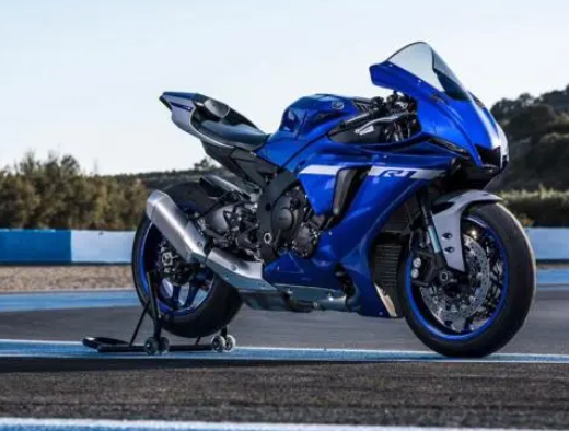 Yamaha eliberează 2025 R1 și R1M, cu spoilere din fibră de carbon, amortizoare și frâne modernizate